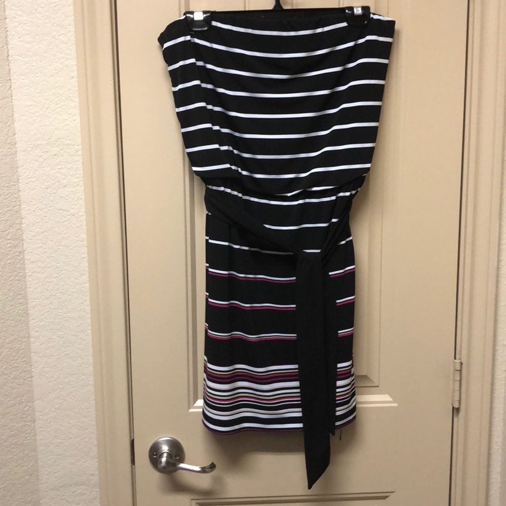 White House Black Market Strapless Dress